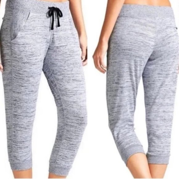 Athleta Pants - Athleta Cropped Downplay Casual Joggers